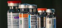 Governo Federal obtém liminar para remoção de publicações que associam vacinas da Covid-19 à aids