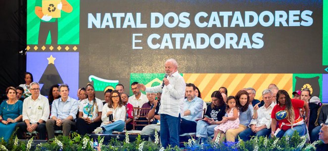 Em São Paulo, ministro Alexandre Padilha participa do Natal dos Catadores e Catadoras com o presidente Lula