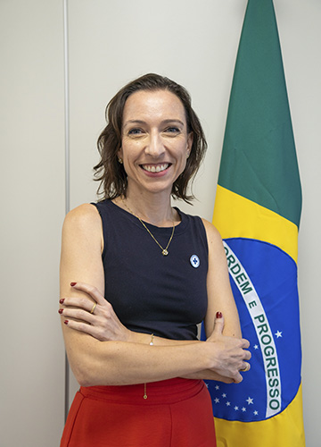 Karina Correa Wengerkievicz