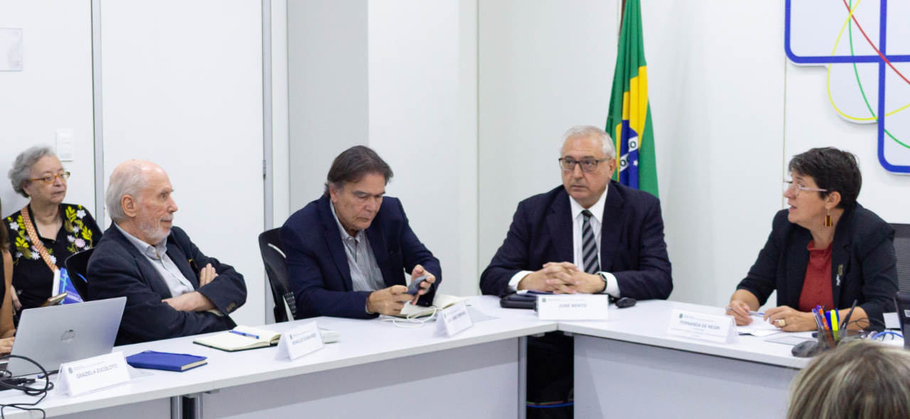 Saúde debate aprimoramento estratégico do Programa de Parcerias para o Desenvolvimento Produtivo