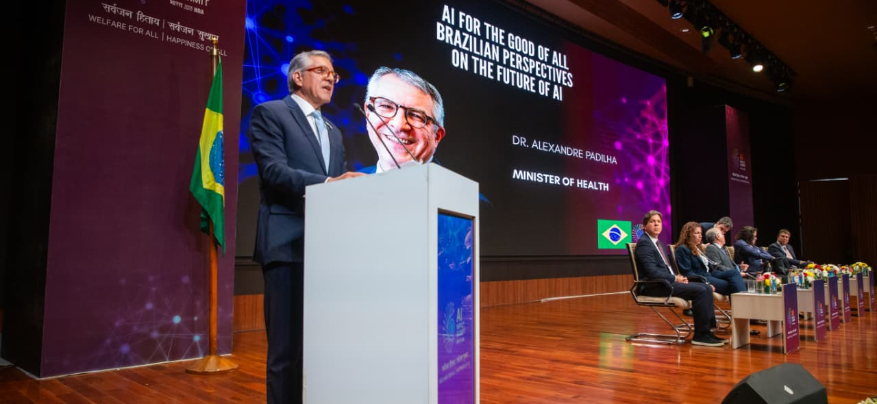 Em evento global na Índia, Padilha destaca perspectivas brasileiras sobre futuro da IA na Saúde