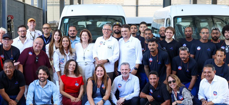 Ministério da Saúde visita fábrica de ambulâncias na Bahia