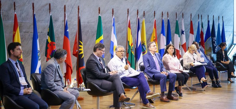 Padilha defende fortalecimento da atenção básica nas Américas