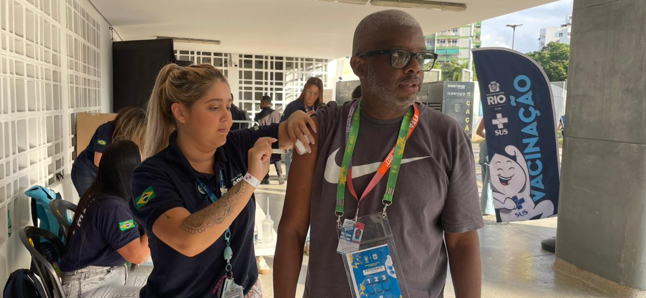 Saúde leva vacinação contra sarampo ao Maracanã