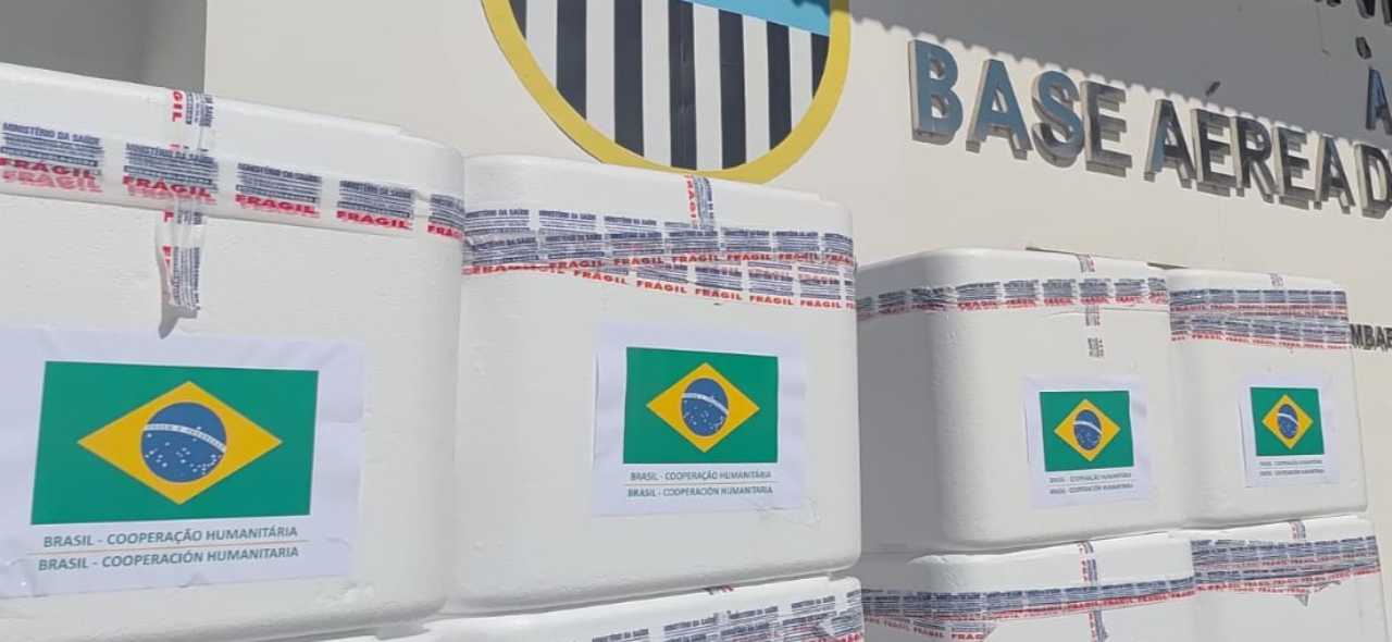 Brasil envia 4,5 toneladas de vacinas para apoio humanitário