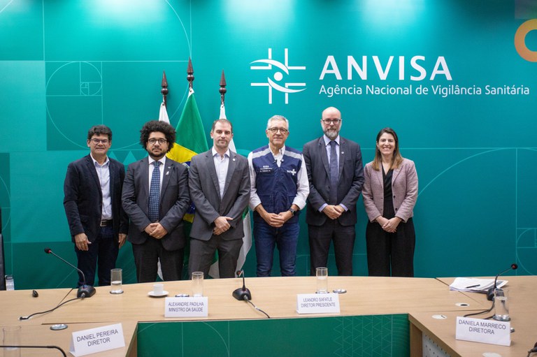 Saúde e Anvisa anunciam pesquisa sobre medula espinhal