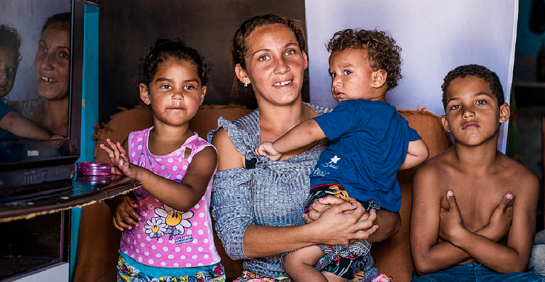 Famílias beneficiárias do programa de transferência de renda