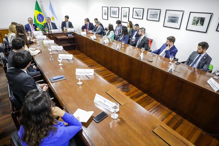 Protocolo de entendimento entre empresas públicas