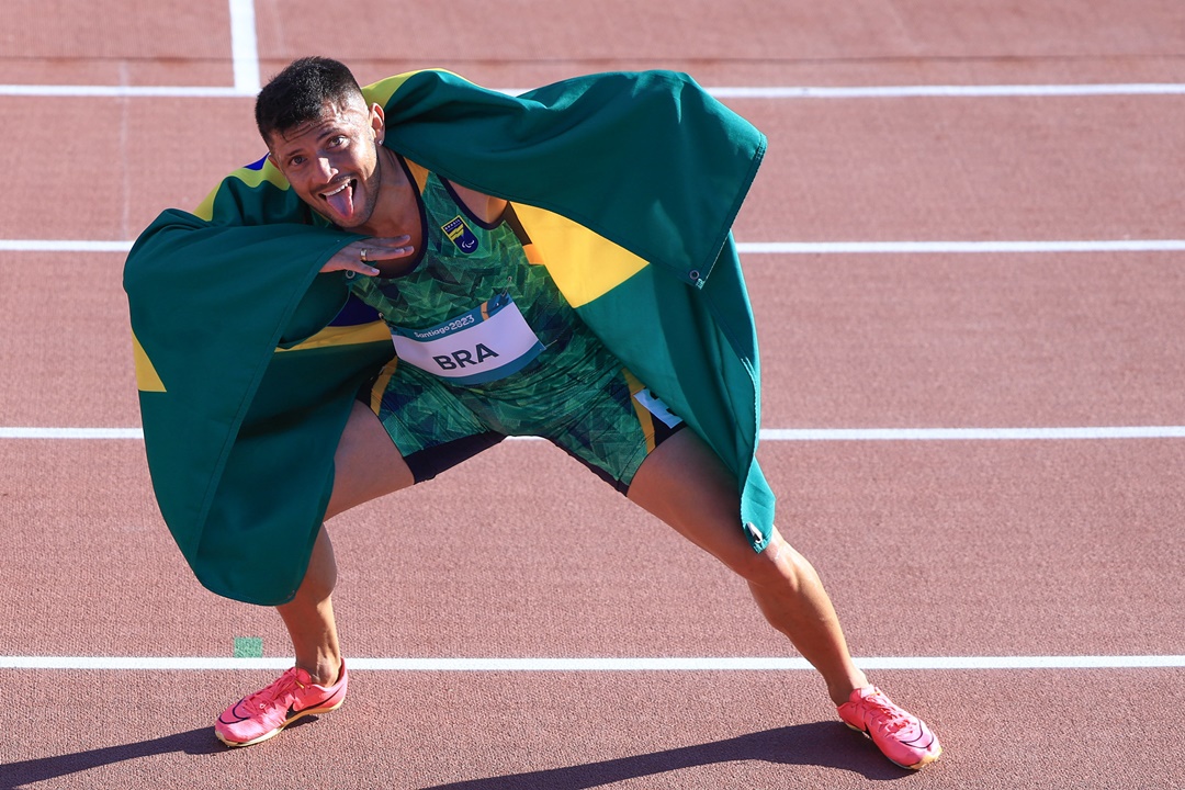 Petrúcio Ferreira venceu os 100m na classe T47. Paraibano não perde a prova no cenário continental desde 2015. Foto: Marcello Zambrana / CPB