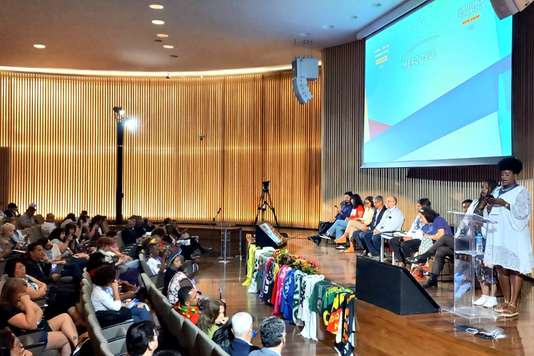 Leitura da carta com as propostas da sociedade civil que serão levadas aos líderes do bloco na Cúpula do Mercosul. Foto: Thais Custódio / Secom / PR