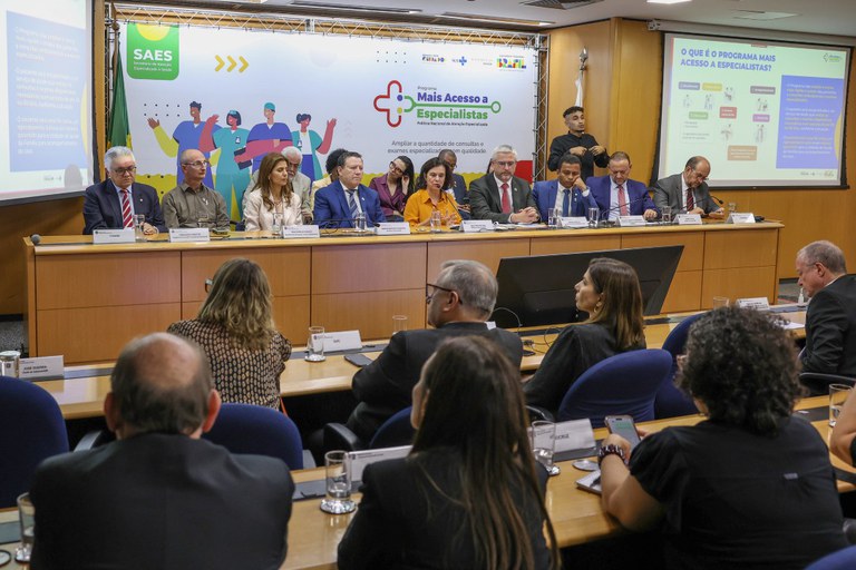 Mais Acesso a Especialistas.jpg