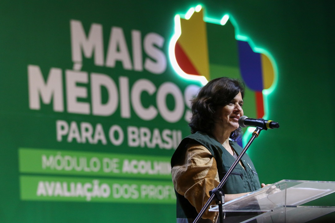Para a ministra Nísia Trindade, o programa contribui com o compromisso de cuidar do povo brasileiro. Foto: Wilson Dias / Agência Brasil