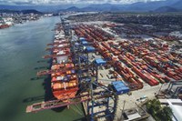 Brasil registra recorde na movimentação portuária em 2024, com 1,32 bilhão de toneladas