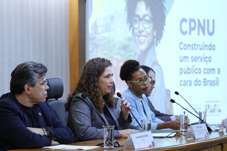 Governo anuncia 2ª edição do CPNU com 3.352 vagas para 35 órgãos