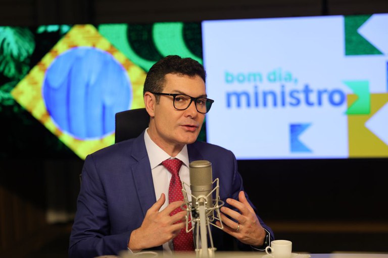 Jader Filho sobre o #BotaPraAndar: Estamos destravando obras em todo o Brasil