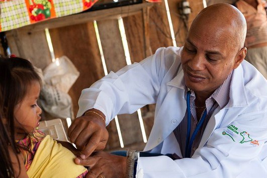 Mais Médicos envia 407 novos profissionais a cidades e territórios indígenas