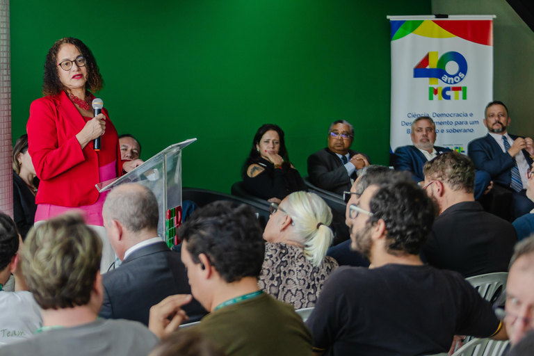 Futuro Digital: Governo Federal lança programa para formar 10 mil profissionais em tecnologia