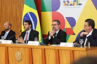 Governo vai informar aposentados que tiveram descontos suspeitos pelos canais oficiais do INSS