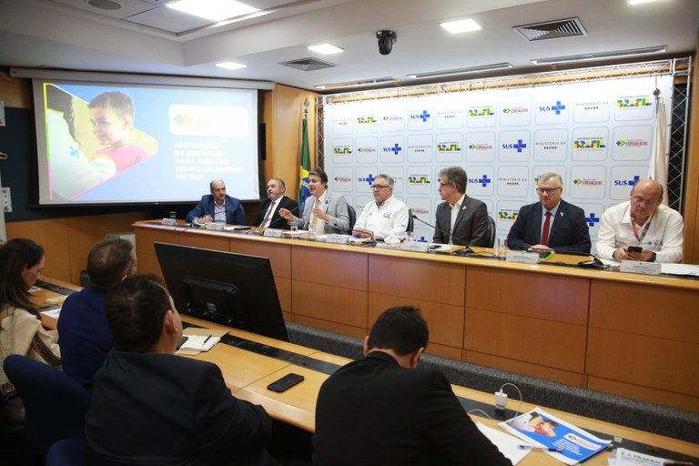 Governo Federal promove mutirão em Hospitais Universitários no sábado (5)