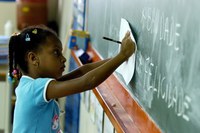 Indicador nacional de alfabetização avança e atinge 59,2% em 2024