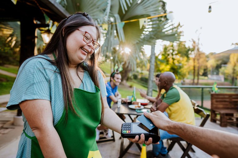 Parceria permite ampliar em 15% a inclusão de PCDs e reabilitados no mercado