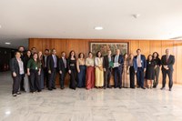 Secom e Conar assinam acordo para fortalecer combate a fraudes e golpes envolvendo programas e políticas de governo