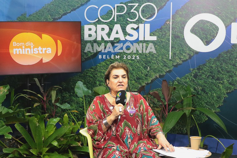 Ministra Márcia Lopes apresenta ações dos 21 Dias de Ativismo pelo Fim da Violência contra a Mulher