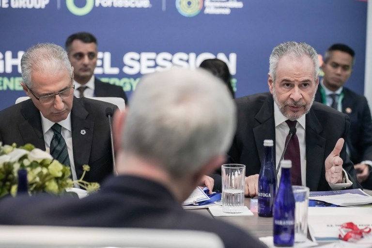 Presidentes de COP29 e COP30 apresentam plano para mobilizar US$ 1,3 trilhão em financiamento climático