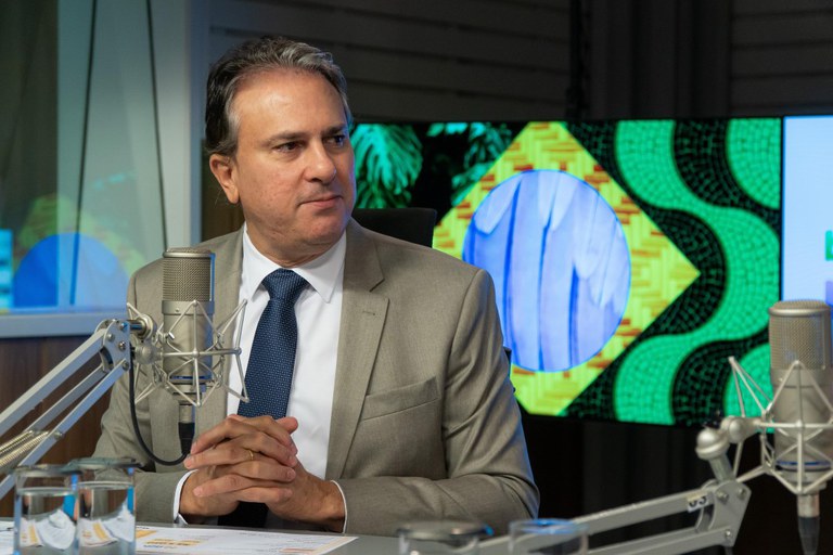 Camilo Santana Bom Dia Ministro.jpg