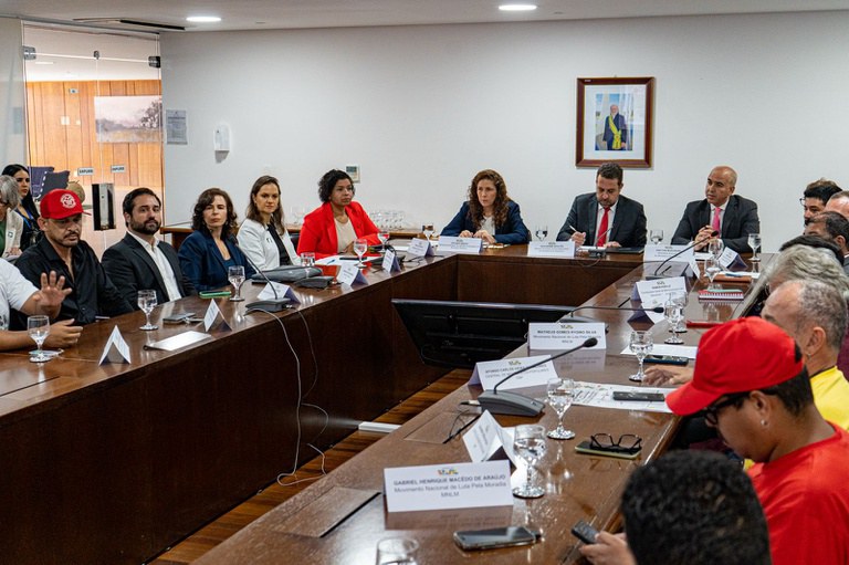Governo do Brasil cria grupo de trabalho interministerial para prevenir e evitar conflitos fundiários coletivos urbanos