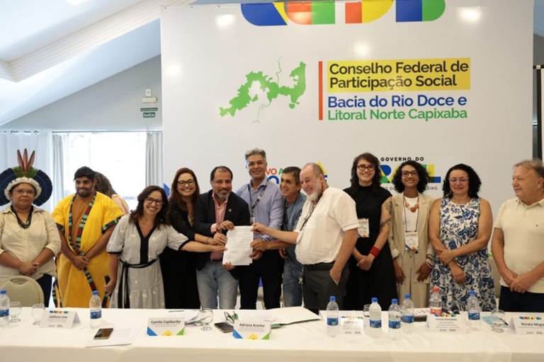 Governo do Brasil vai consultar comunidades tradicionais de faiscadores e garimpeiros atingidas pelo desastre da Barragem de Fundão