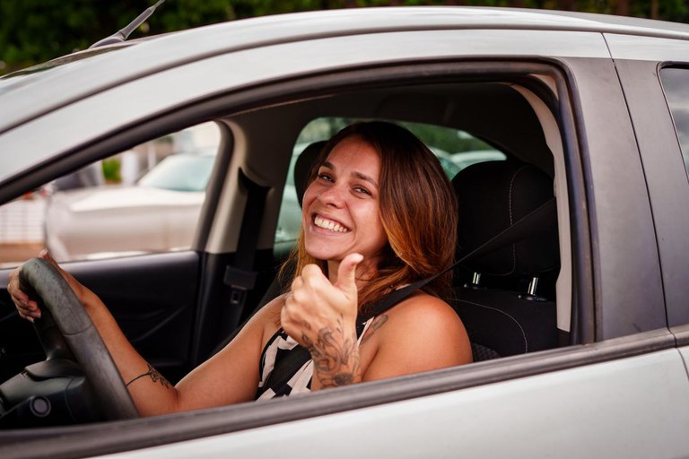 Mais de 323,4 mil motoristas de todo o Brasil já tiveram CNH renovada automaticamente, com economia de R$ 226 milhões