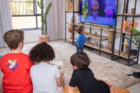 Nova faixa etária de classificação indicativa amplia proteção a crianças na primeira infância