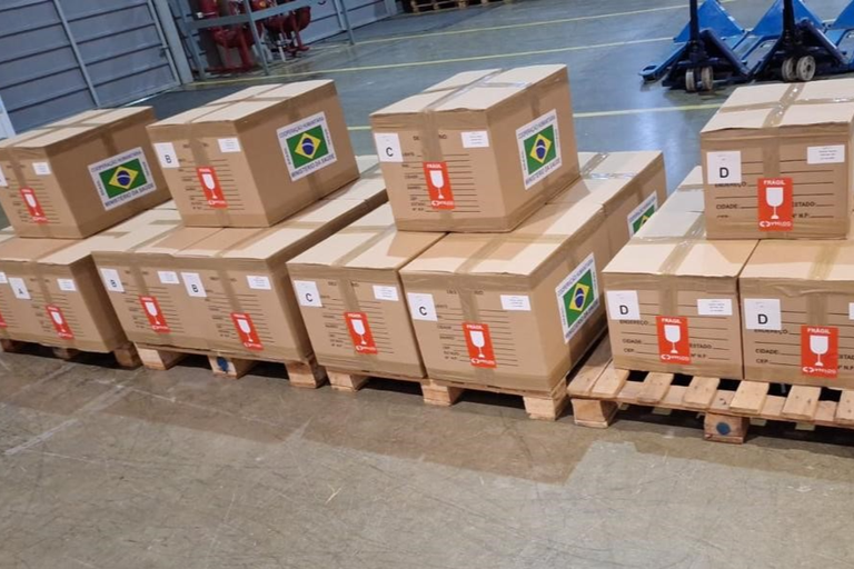 Governo do Brasil envia kits emergenciais com medicamentos e insumos para atender 12 mil pessoas na Zona da Mata Mineira