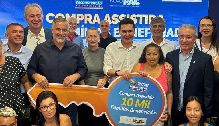 Governo do Brasil já contratou mais de 10,5 mil moradias para famílias atingidas pelas enchentes no Rio