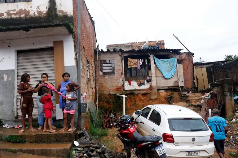 Governo do Brasil mobiliza equipes e recursos no apoio às famílias atingidas pelas chuvas em Minas Gerais