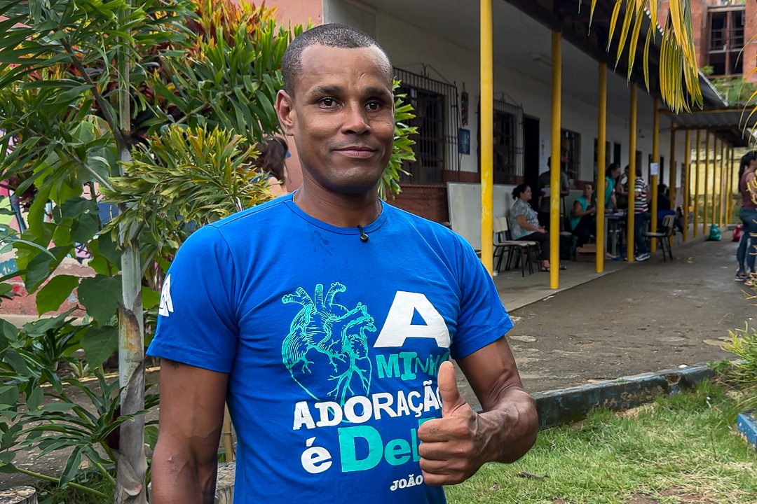 Recém-empregado como balconista, Tarcilio Domingos da Silva procurou o abrigo após sobreviver à forte correnteza que atingiu a rua onde mora. Foto: Diego Campos/Secom-PR