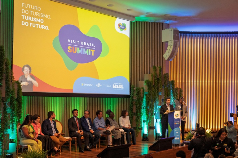 Embratur realiza evento para discutir estratégias voltadas ao turismo internacional