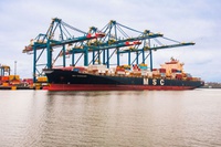 Governo do Brasil zera imposto de importação de quase mil itens e acumula medidas que beneficiam indústria, serviços e população