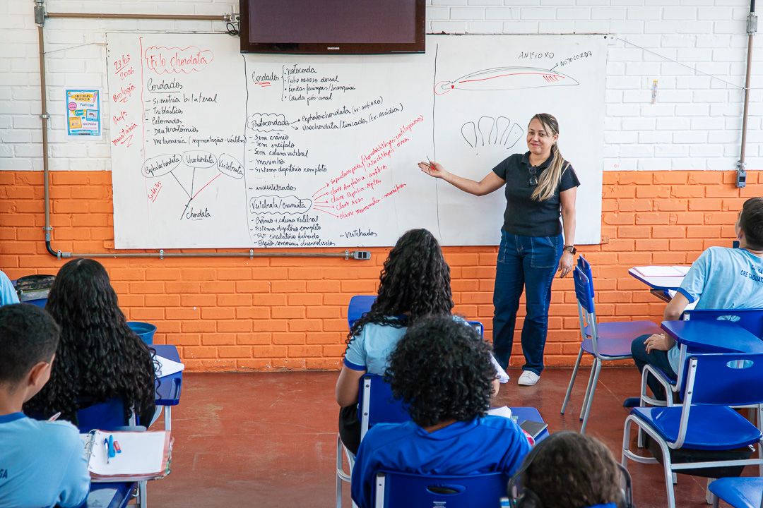Sala de aula na unidade escolar.