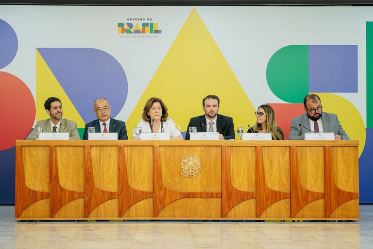 Coletiva de imprensa sobre mercado de apostas no Brasil