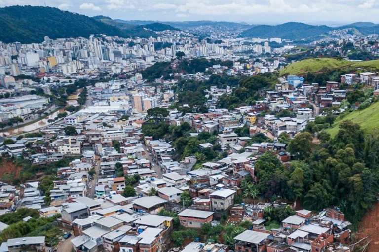 Auxílio Reconstrução chega a mais de 3 mil famílias em Juiz de Fora e Ubá