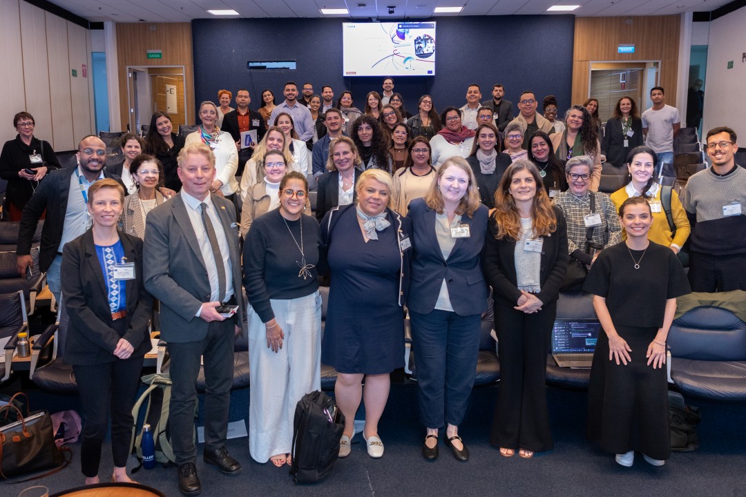 Educação digital e midiática é discutida com especialistas do Brasil e União Europeia