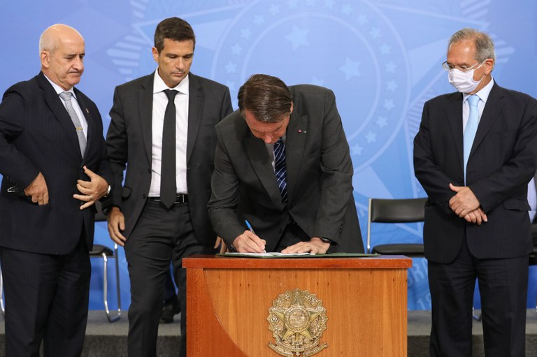 Presidente Jair Bolsonaro envia ao Congresso Projeto de Lei do Novo Marco de Garantias