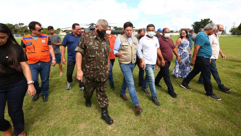 Ministro da Cidadania sobrevoa áreas atingidas pelas chuvas e detalha ações para assistir população