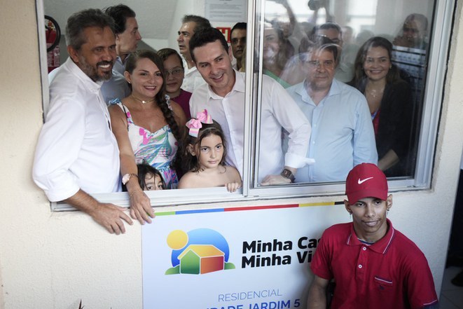 Entrega de unidades habitacionais