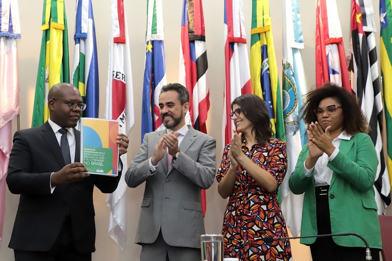 Ministro Silvio Almeida