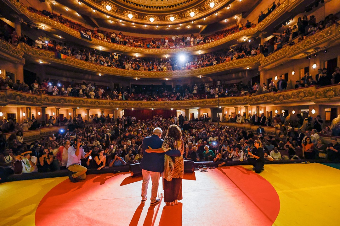 Ato pelo direito à cultura no Theatro Municipal, no Rio de Janeiro: a cultura voltou. Foto: Ricardo Stuckert / PR