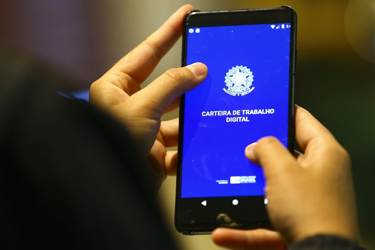 17052024_carteira_trabalho32.jpg