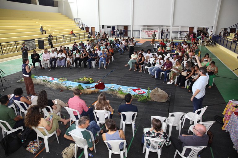 Caravana Interministerial também visitou os municípios de Linhares (ES), Conceição da Barra (ES) e Barra Longa (MG)
